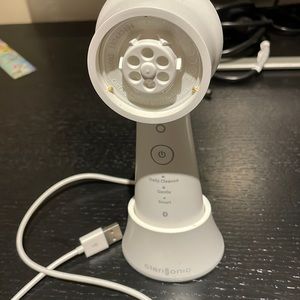Clarisonic Mia Smart beauty device
